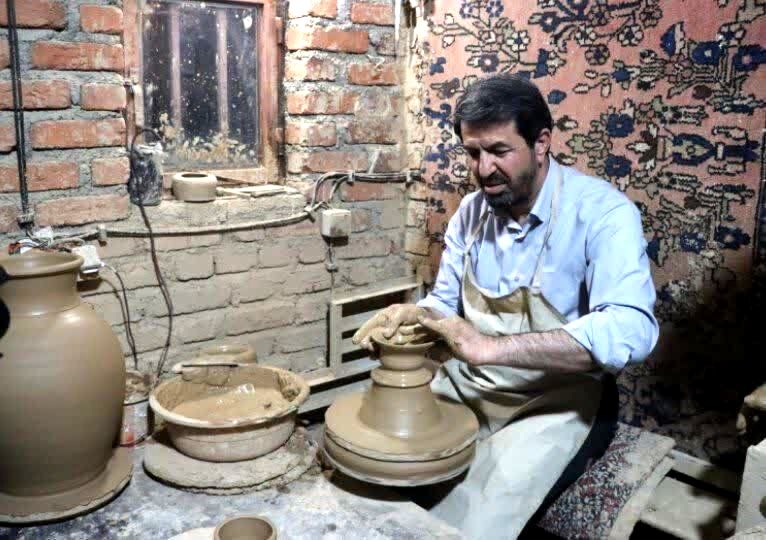 لالجین؛ گنجینه گردشگری و سفال ایران