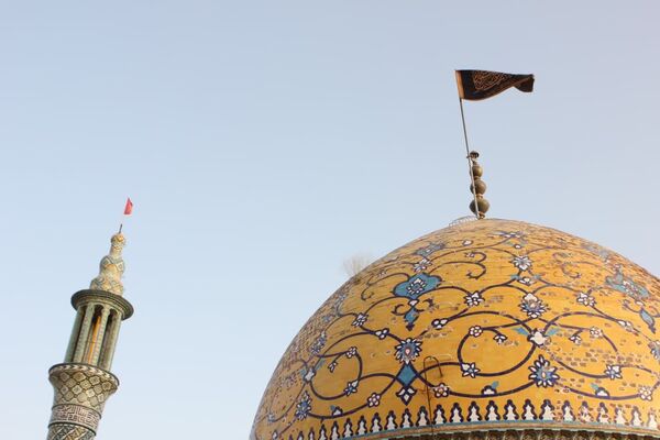 عزاداری زائران و مجاوران حرم مطهر اردهال در شب تاسوعای حسینی