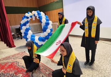 زنگ مهر و مقاومت در مدارس شهرستان خاتم نواخته شد