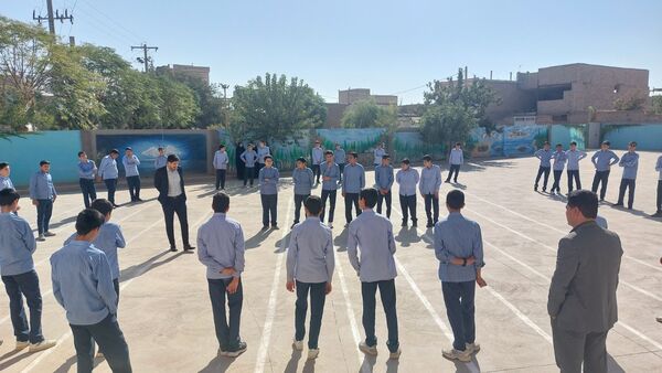 مدرسه نمونه مرحوم طاووسی خلیل آباد رنگ و بوی ریاضی گرفت