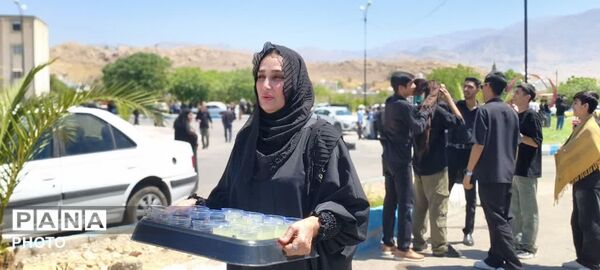 عزاداری عاشورای حسینی در گلزار شهدای گچساران 