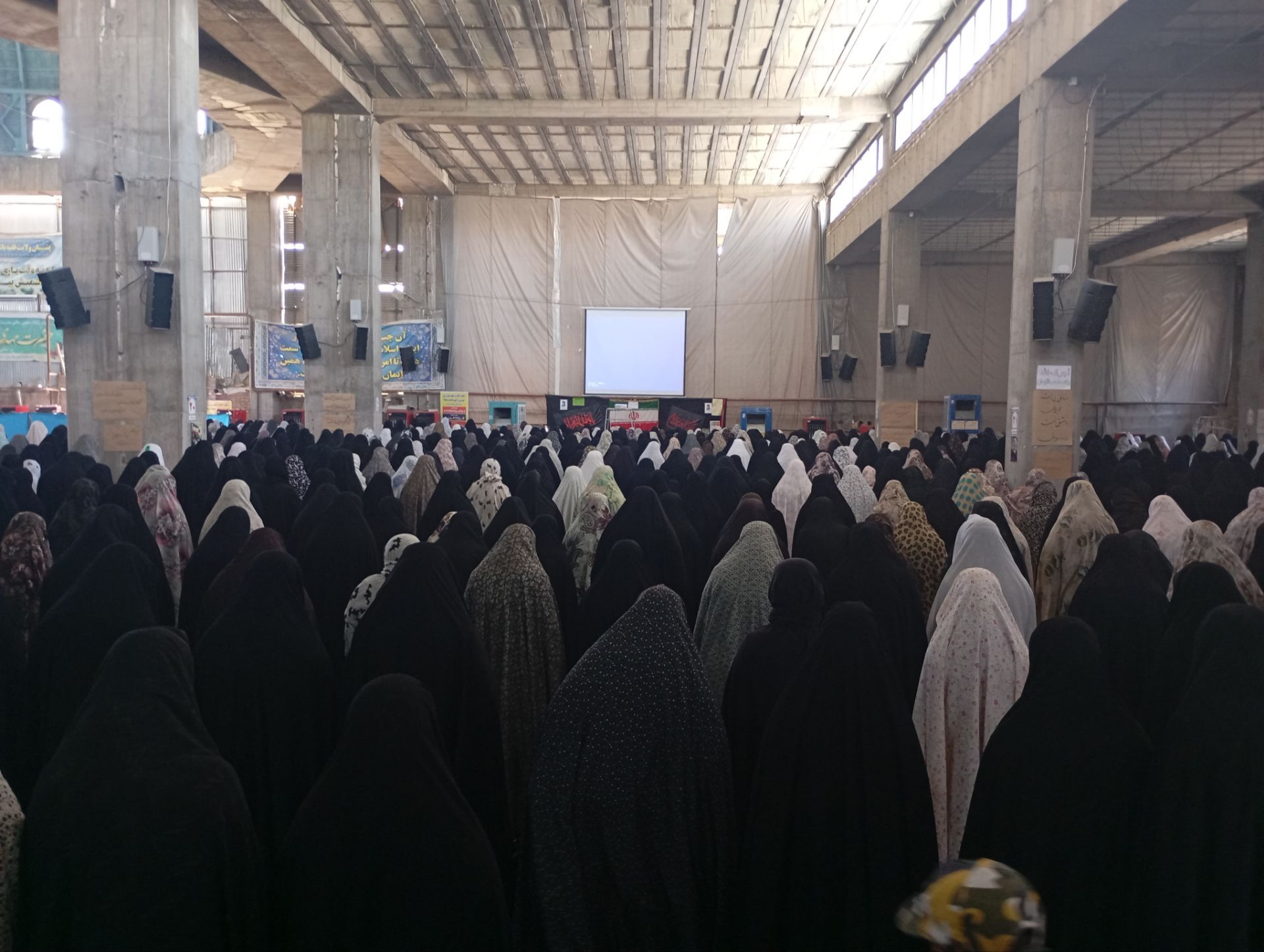 شکوه همبستگی مردم نیشابور