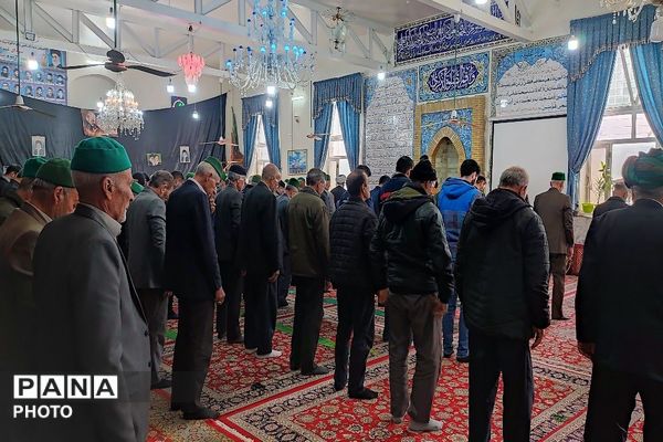 اقامه نماز جمعه در آخرین هفته  ماه مبارک رمضان در شهر بار نیشابور