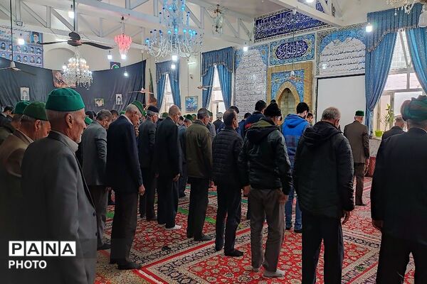 اقامه نماز جمعه در آخرین هفته  ماه مبارک رمضان در شهر بار نیشابور