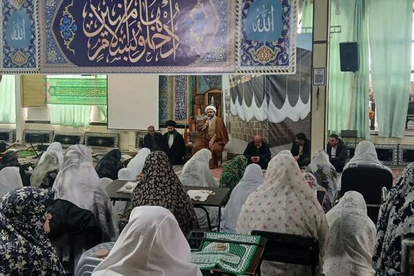 حضور امام جمعه فیروزکوه در جمع معتکفین مساجد شهرستان