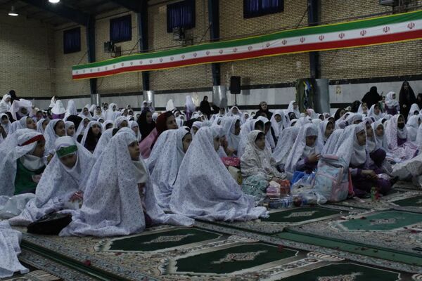 جشن تکلیف دانش‌آموزن دختر در گچساران