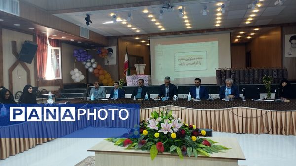 برگزاری مراسم تجلیل از مدیران برتر مدارس ابتدایی در خلیل‌آباد