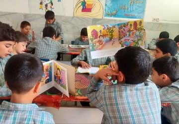 سفر به سرزمین دانایی؛ میهمانی ویژه دانش‌آموزان در کتابخانه