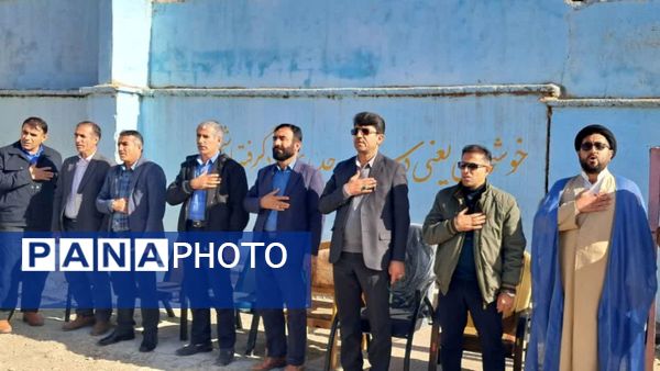 نواخته شدن زنگ انقلاب در دبستان دخترانه ام‌البنین دیشموک