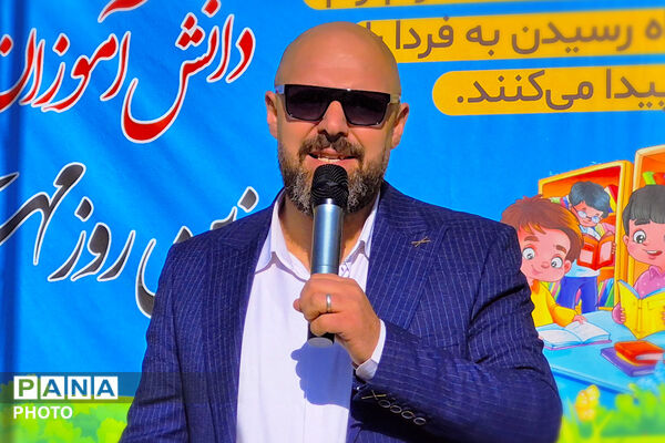 طنین زنگ مهر و مقاومت در دبستان شاهد باقرالعلوم آباده