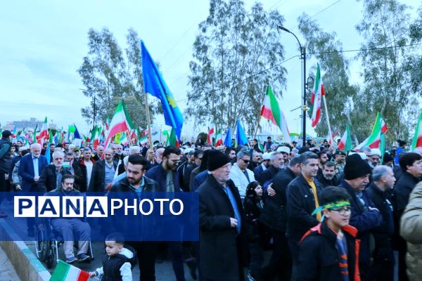 تصاویر ماندگار از حماسه 22بهمن در پرند