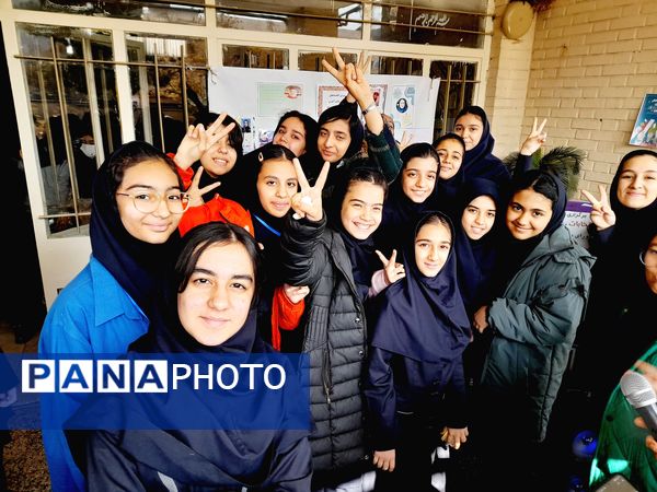 انتخابات شورای دانش‌آموزی در دبیرستان علی افشارنژاد ناحیه ۶ مشهد