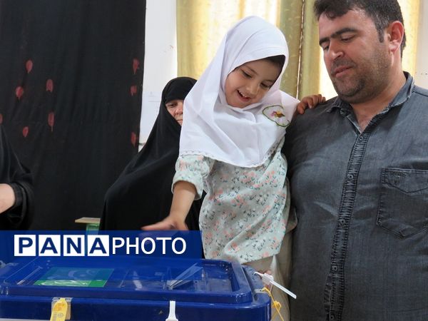 حضور پرشور مردم شهر درق در انتخابات چهاردهمین دوره ریاست‌جمهوری