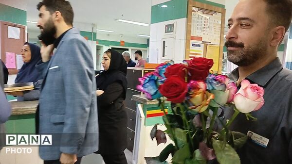 تجلیل از پزشکان بیمارستان امام جعفر صادق(ع) در روز پزشک 