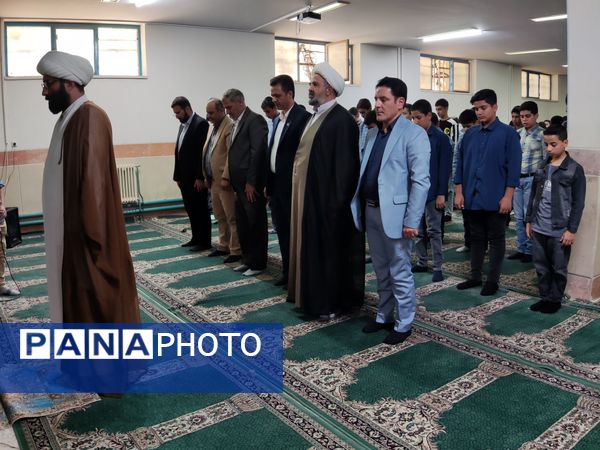 ترویج فرهنگ نماز جماعت در مدارس شهرستان قدس با برنامه "مهر تا مهر "