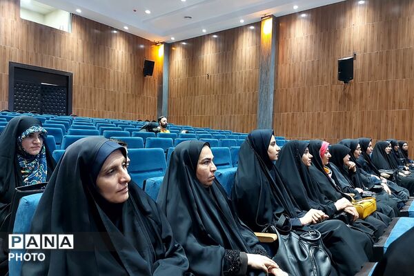 دومین کارگاه توانمندسازی مربیان سازمان دانش‌آموزی کهریزک 