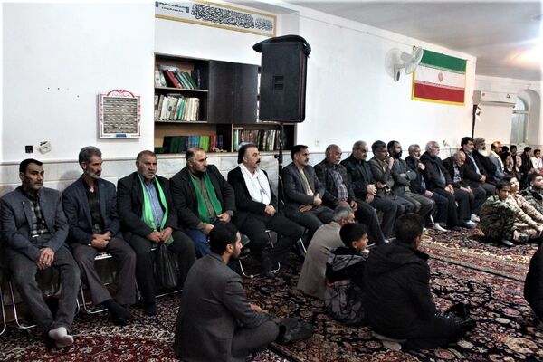گرامیداشت یاد و خاطره ۱۵ شهید والامقام روستای مومن آباد قم