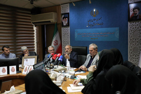 آیین بزرگداشت  اولین سالگرد شهدای فرهنگی و دانش آموز دفاع مقدس 12 روزه