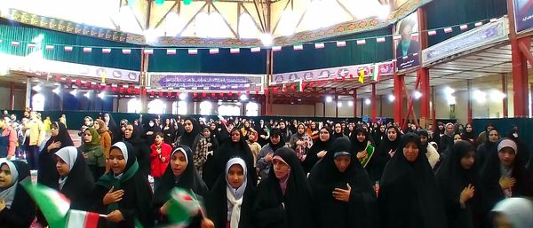 محفل انس با قران‌کریم و تجلیل از برترین‌های مسابقات فرهنگی و هنری شهرستان ملایر