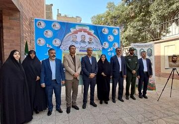 برگزاری مراسم شروع سال تحصیلی در دبیرستان بانو عفت آهنگری ناحیه یک شهرری