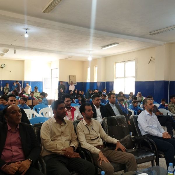 طنین پرشور دانش‌آموزان در کلاس‌ها، همزمان با بازگشایی مدارس