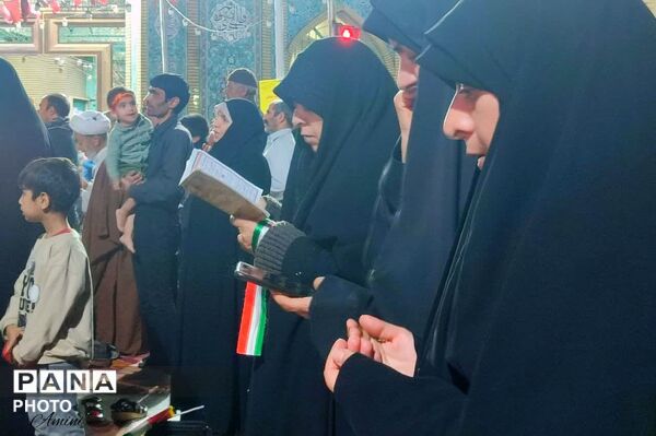 تجمعات حماسی در نجف آباد همراه با اقامه نماز استغاثه