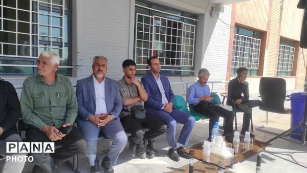 مراسم بازگشایی مدارس در شهر پرند