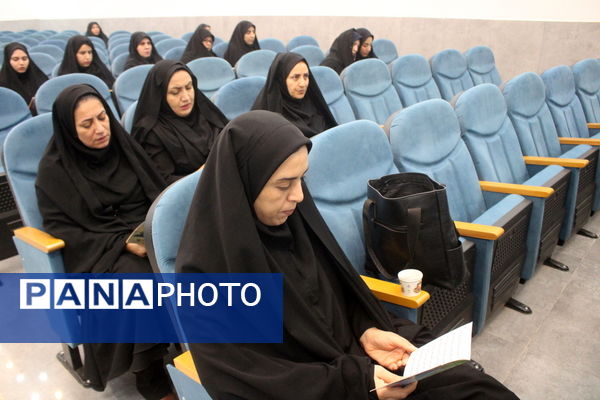 مراسم گرامیداشت «شهدای اقتدار» در آموزش و پرورش استان بوشهر