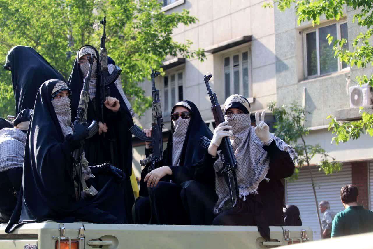 هر نفست نوایی از شجاعت و استواری است