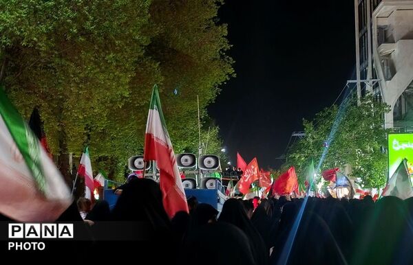 طنین گام‌های عاشقی در سوگ سیدالشهدا 