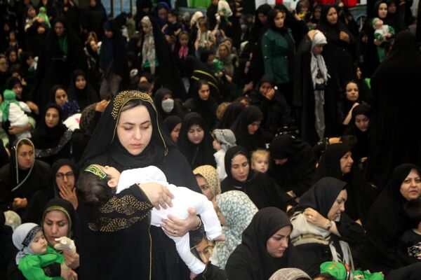 اجتماع بزرگ شیرخوارگان حسینی در حسینیه ثارالله یاسوج