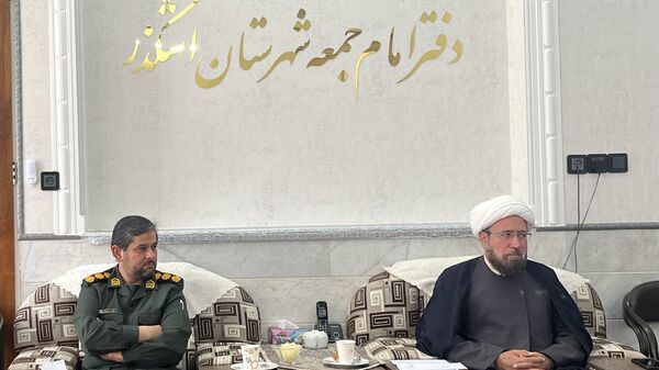 تجلیل از مربیان طرح امین و نخبه‌های علمی‌ و فرهنگی در اشکذر