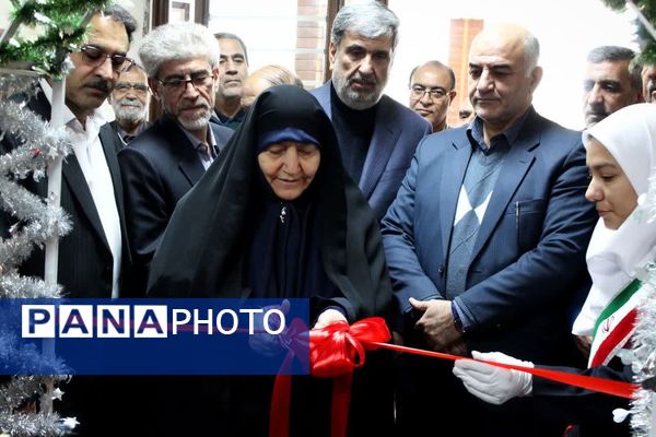مراسم افتتاح هنرستان دخترانه ۱۸ کلاسه ربیعی در بروجرد 