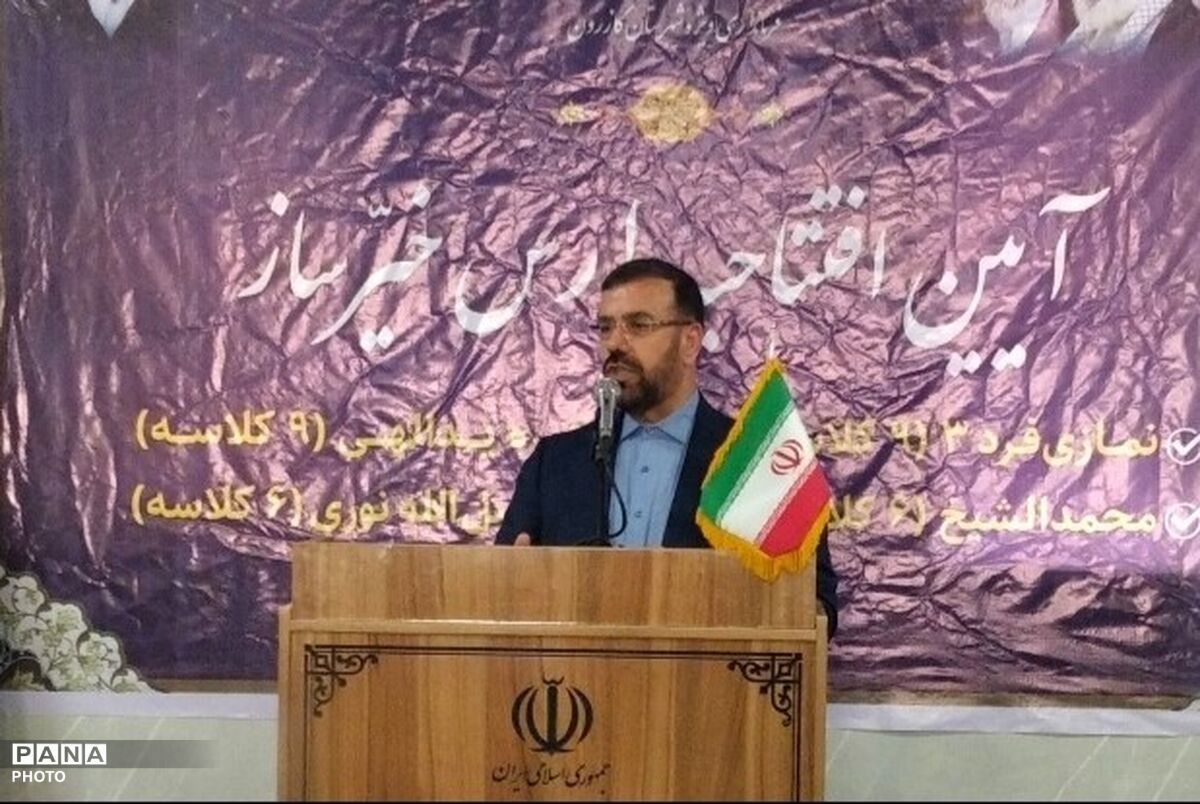 توسعه آموزشی و پاسداشت پیشینه تاریخی کازرون ضروری است