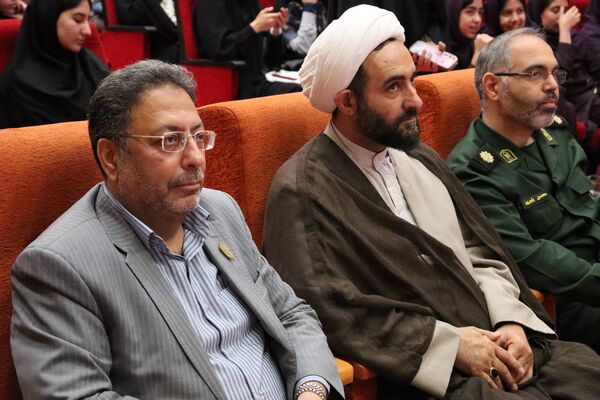 برگزاری جشن روز دختر با همکاری کانون خدمت رضوی و نهادهای آموزشی در منطقه 14 تهران 