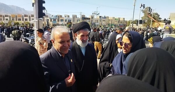 غرفه سازمان دانش آموزی محل همدلی و هم زبانی دانش آموزان