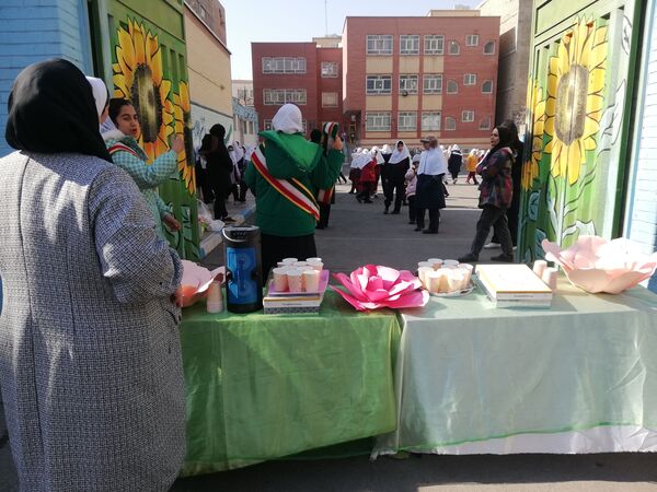 موکب دانش‌آموزی مدرسه ۲۲ بهمن به‌مناسبت ولادت حضرت مهدی (عج)