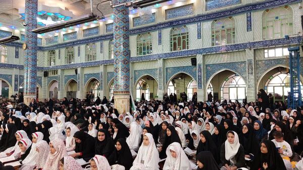 بزرگترین محفل دانش‌آموزی انس با قرآن کریم در مراغه