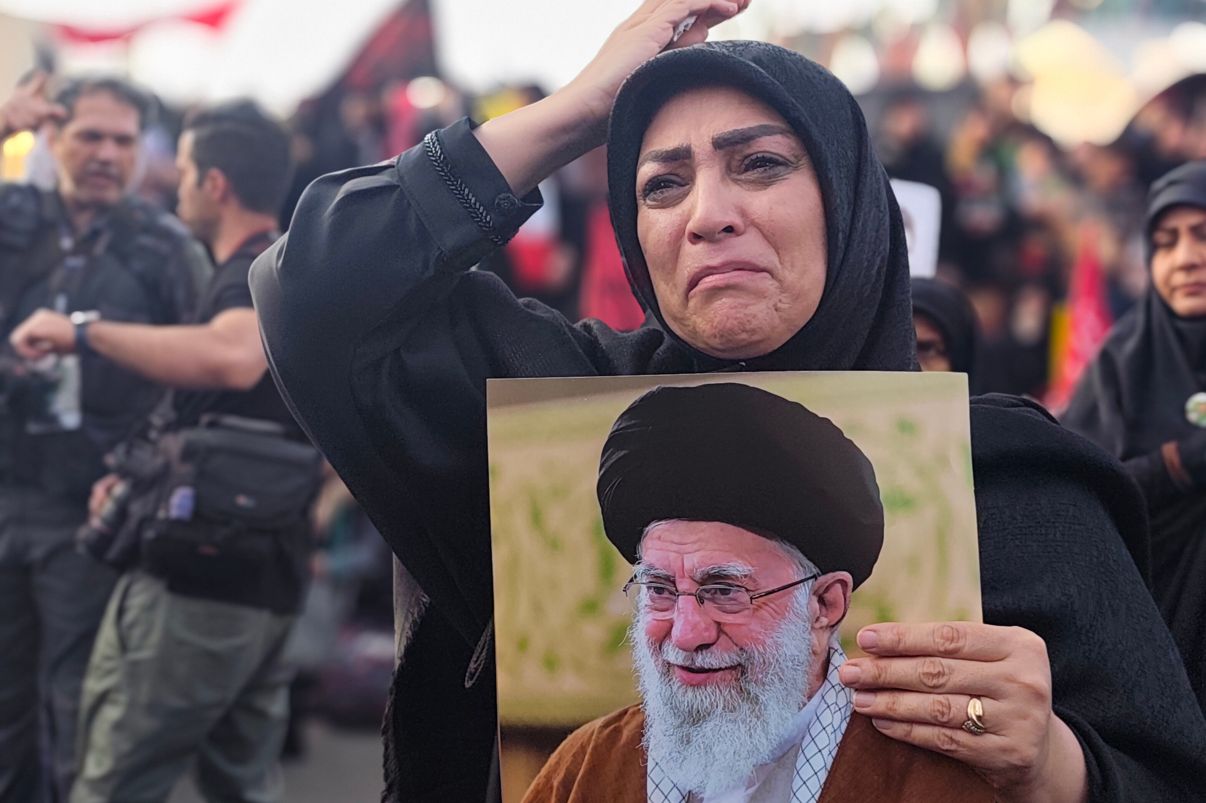 بدرقه حماسی امام شهید در قلب تهران