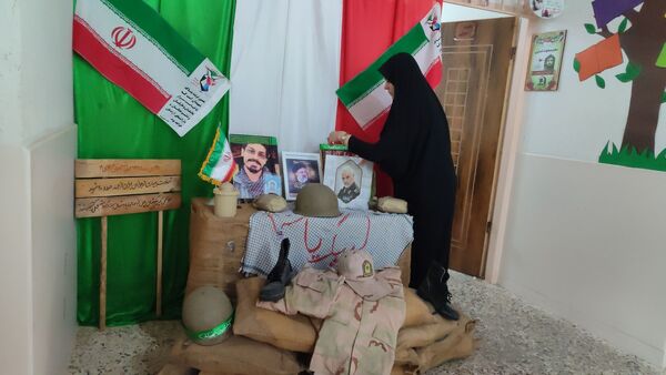 مراسم جشن شکوفه‌‎ها در دبستان شاهد حاج تقی آقا بزرگ مشهد 