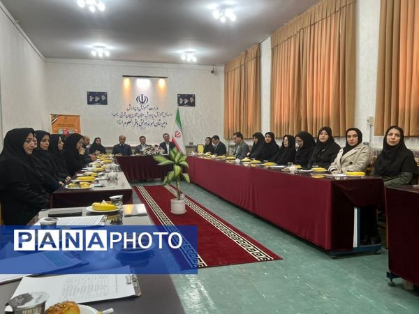 مراسم تجلیل از فعالان و مقام‌آوران عرصه پژوهش و تحقیقات ناحیه یک تبریز