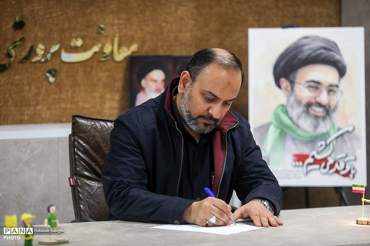 سازمان دانش‌آموزی با مشارکت مربیان و دانش‌آموزان، زمینه‌ساز پرورش نسلی آگاه، توانمند و امیدوار به آینده است