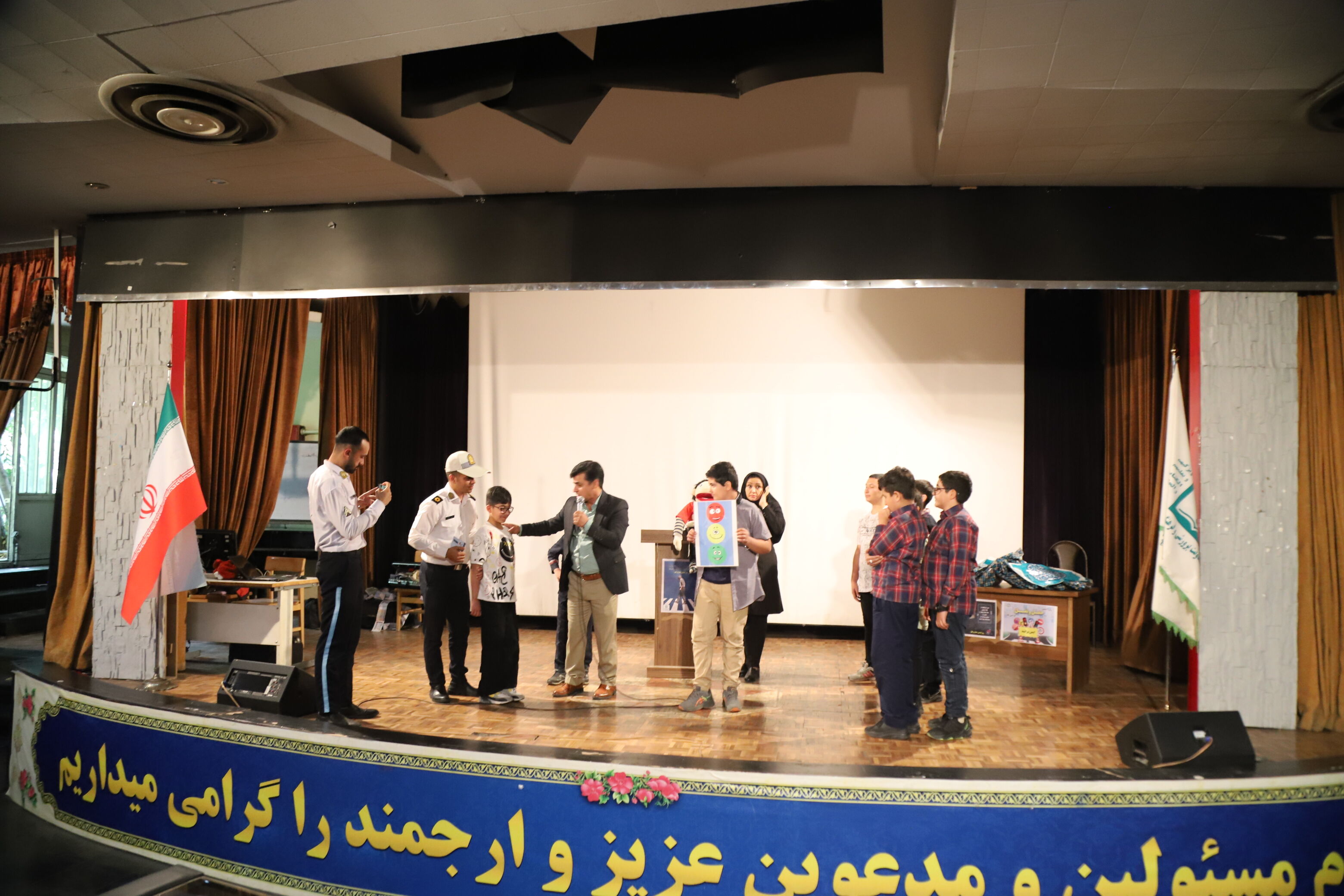 آموزش فرهنگ ترافیک با زبان هنر
