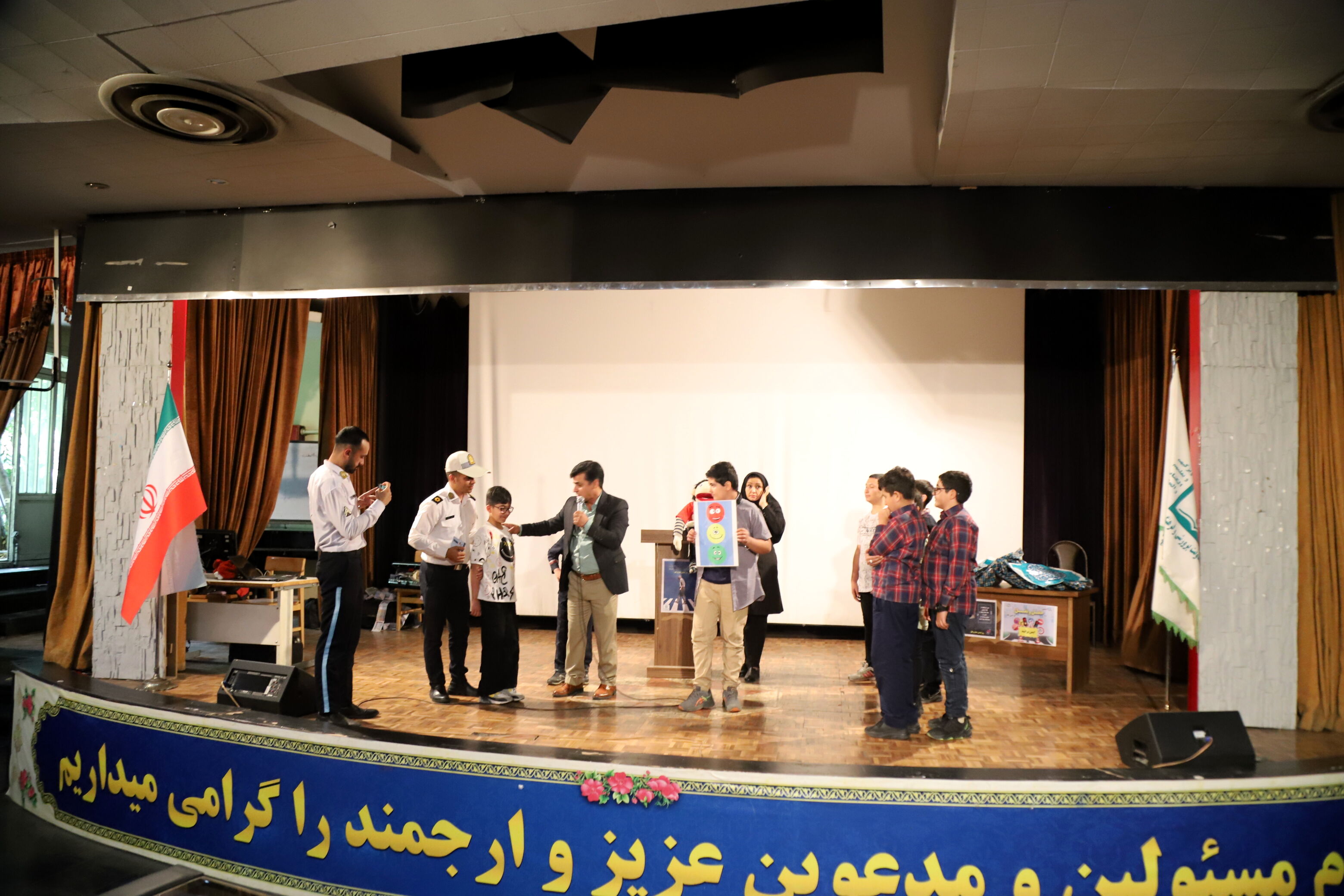 آموزش فرهنگ ترافیک با زبان هنر