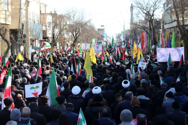 یک زنجان متحد در روز ۲۲بهمن 