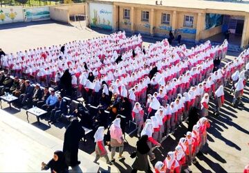 برگزاری جشن باشکوه عاطفه ها در دبستان  شهدای فرهنگی ۲بروجرد