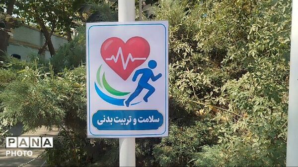 درخشش نوآوری ؛ غرفه‌های جشنواره خوارزمی در دبیرستان شاهد زکیه برپا شد