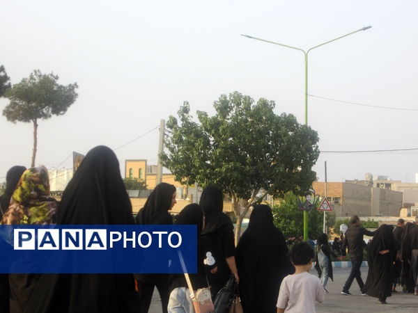 مراسم پیاده‌روی هیات سراسر شهر دولت آباد به سمت آستان مقدس سیدان الکریمان برخوار 