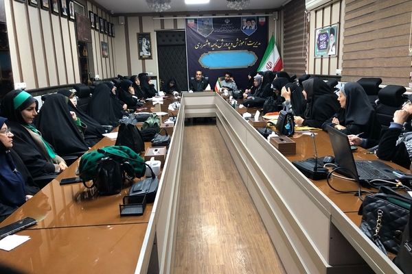 جلسه کارگروه کیفیت بخشی فعالیت‌های پرورشی در ناحیه دو شهرری 