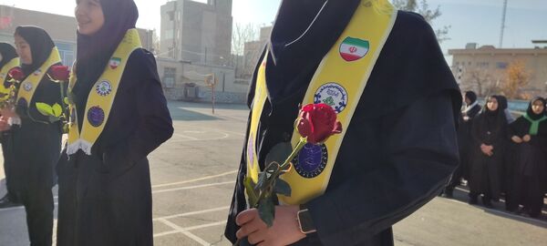 مراسم وداع با شهید گمنام در دبیرستان شهید هاشمی نژاد نیشابور